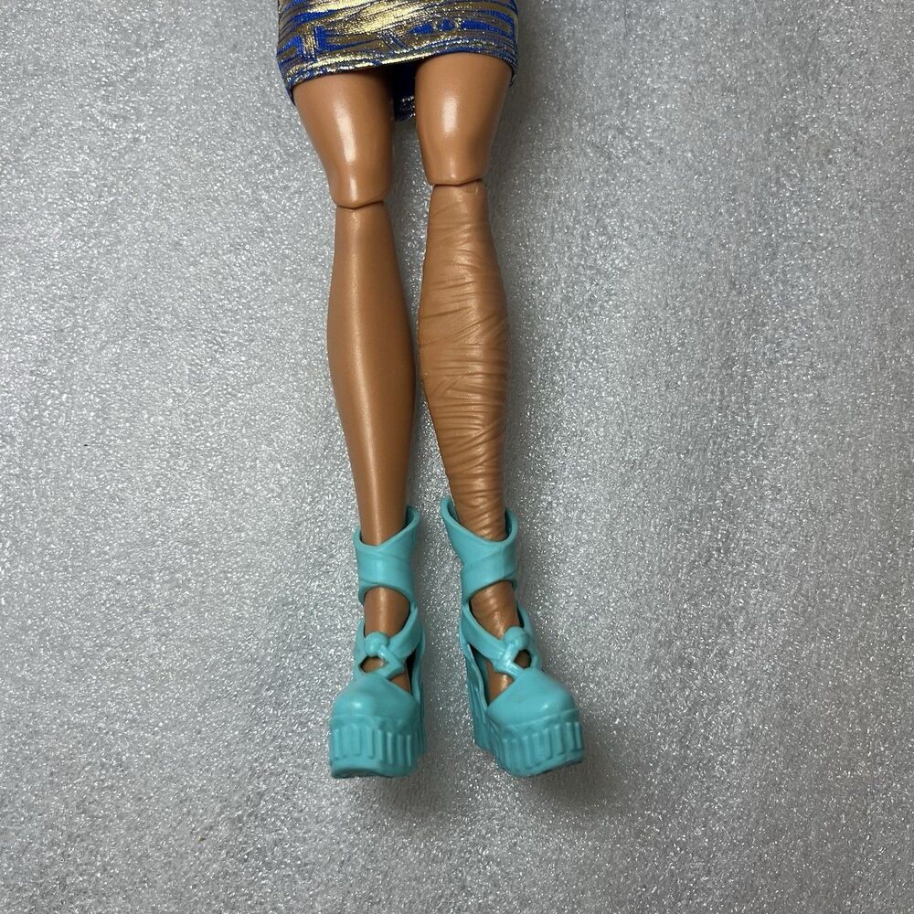 Monster High Cleo DeNile International Budget Doll Jointed dolls - Picture 5 of 7
